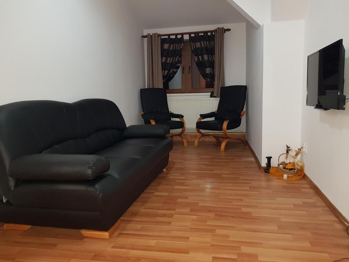 Diane'S Apartament Sibiu Esterno foto